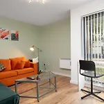 Free Parking - Immaculate 1Bd Flat - Salford Quays